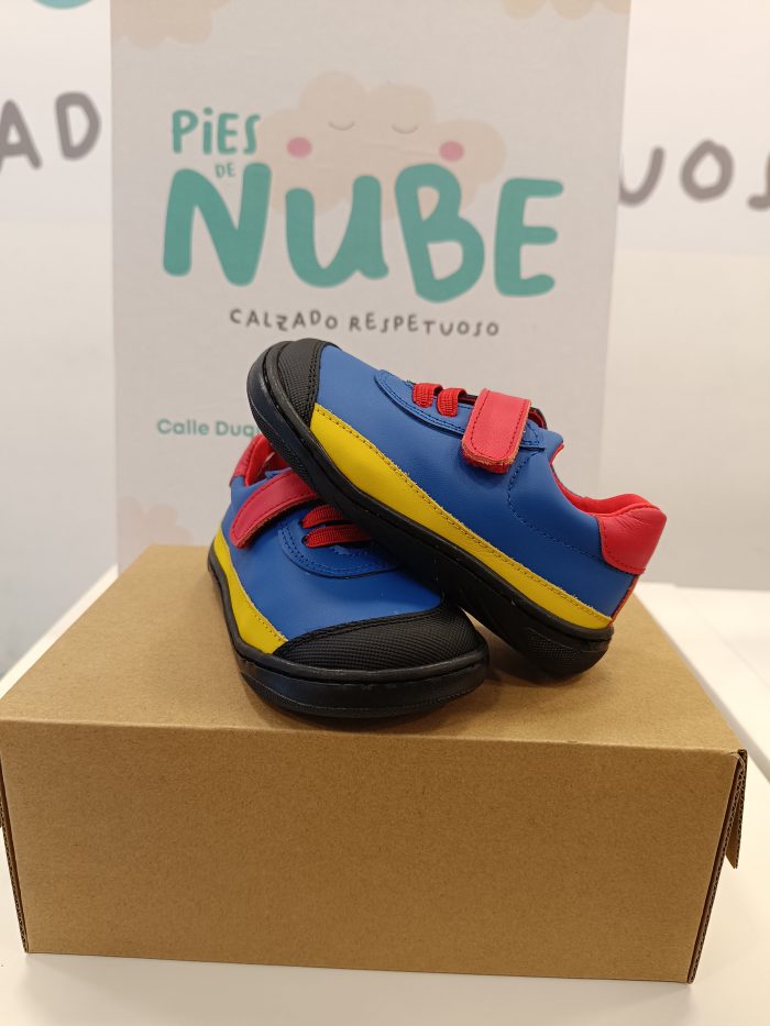 Deportiva Dispares modelo Maktub Superheroes piel - Imagen 3