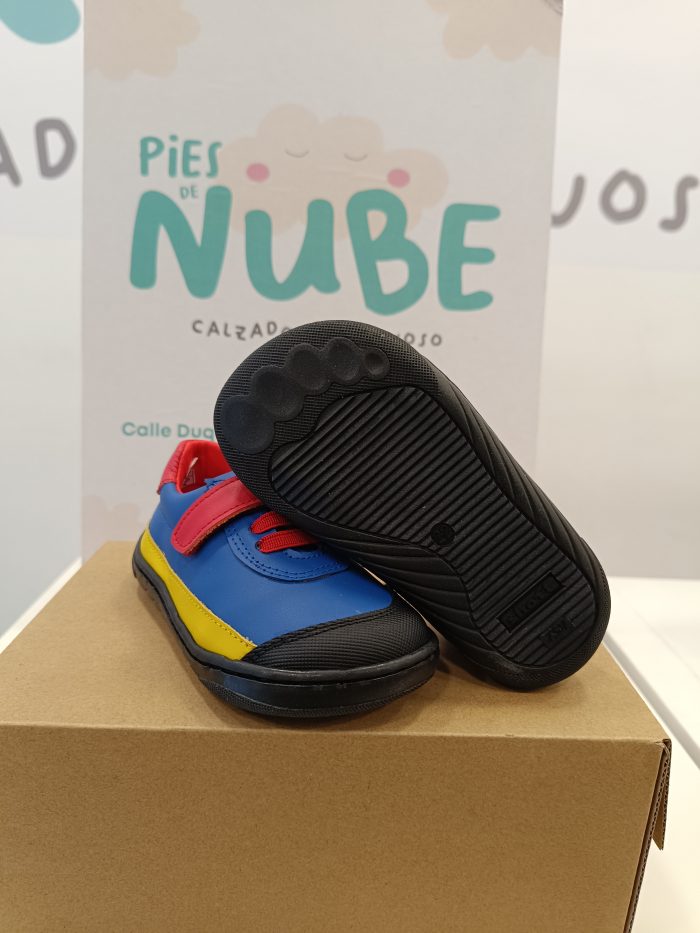 Deportiva Dispares modelo Maktub Superheroes piel - Imagen 2