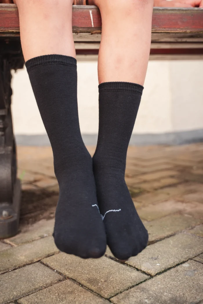 Calcetines Barefoot A Tres Hilos Negro - Imagen 2
