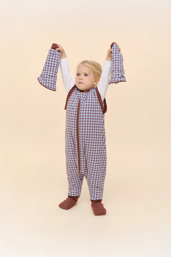 PIJAMA MANTA CON MANGAS Y CALCETINES ANTIDESLIZANTES-TOG 2.5-VICKY BROW&BLUE - Imagen 3