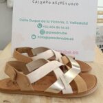Sandalia Barefoot Vivant Brisa Hielo/Cuero/Platino