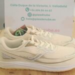 Zapatillas Barefoot Joma 2628 Supercross Beige